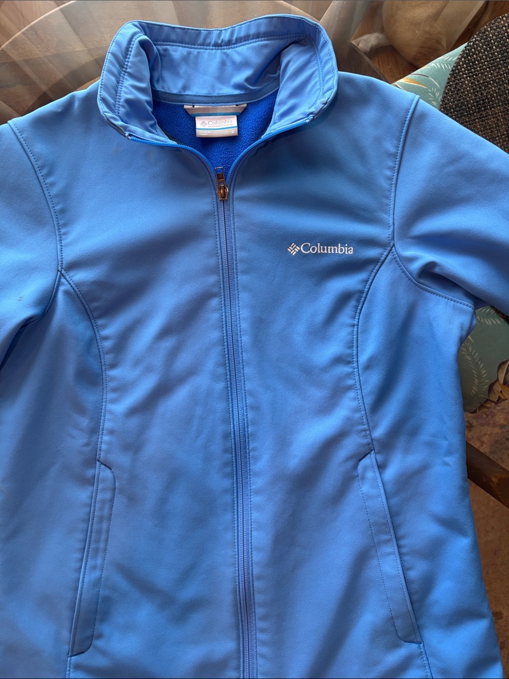 Columbia Women’s Blue Full-Zip Softshell Jacket